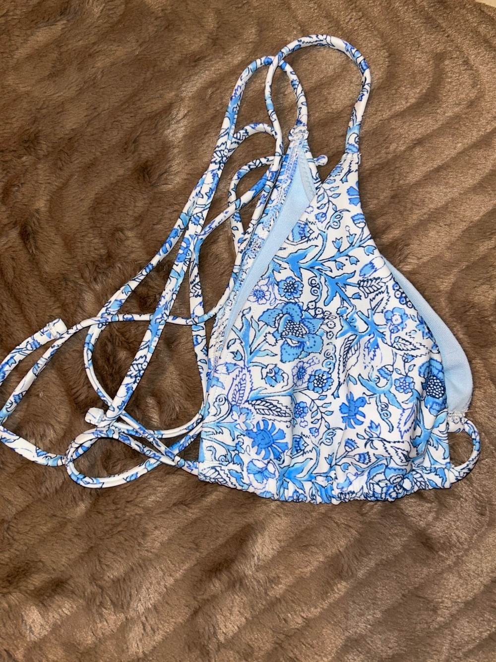 Women’s Floral Triangle Bikini Top by Hollister
